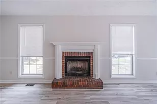 2402 Betsy Ct SW, Marietta, GA 30008 - Photo 12