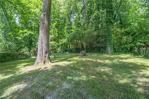 2402 Betsy Ct SW, Marietta, GA 30008 - Photo 40