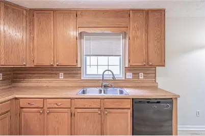 2402 Betsy Court SW, Marietta, GA 30008 - Photo 18