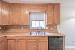 2402 Betsy Ct SW, Marietta, GA 30008 - Photo 18