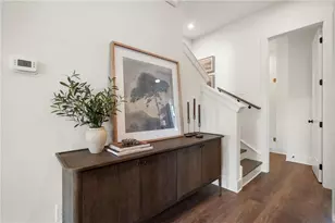990 Bibbs Circle, Atlanta, GA 30318 - Photo 16