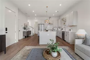 990 Bibbs Circle, Atlanta, GA 30318 - Photo 4