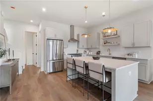 990 Bibbs Circle, Atlanta, GA 30318 - Photo 8