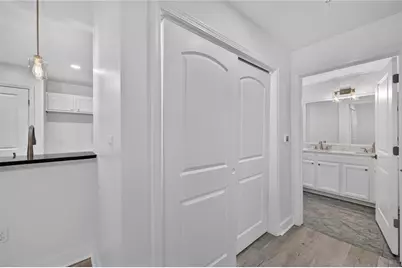 3040 Peachtree Road NW #313, Atlanta, GA 30305 - Photo 8