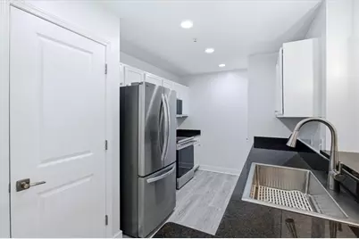 3040 Peachtree Road NW #313, Atlanta, GA 30305 - Photo 2