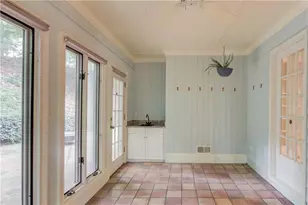 9620 River Lake Dr, Roswell, GA 30075 - Photo 16