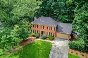 9620 River Lake Dr, Roswell, GA 30075 - Photo 4