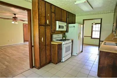 2117 Berkshire Terrace, Lawrenceville, GA 30044 - Photo 10