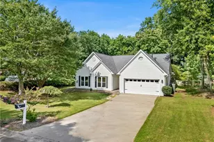 1525 Keystone Dr, Suwanee, GA 30024 - Photo 2