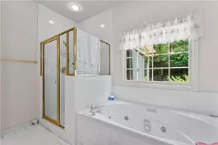 2910 Arbor Creek Ln, Atlanta, GA 30340 - Photo 26