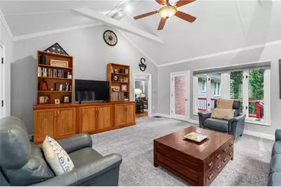 657 Cole Drive SW, Lilburn, GA 30047 - Photo 10