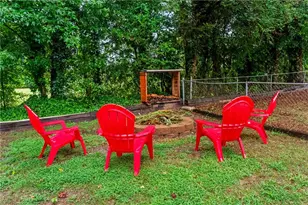 657 Cole Dr SW, Lilburn, GA 30047 - Photo 30