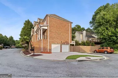 1711 Summit Glen Lane, Atlanta, GA 30329 - Photo 2