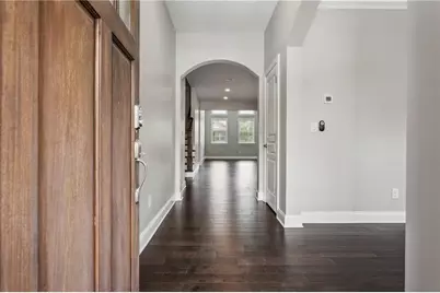 2040 Secretariat Gait Way, Suwanee, GA 30024 - Photo 2