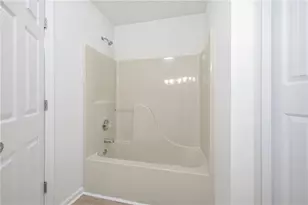 188 Poplar St, Buford, GA 30518 - Photo 16