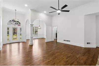 3729 Thunder Way NE, Marietta, GA 30066 - Photo 4