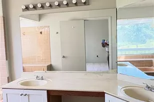 3241 Tennington Pl, Lawrenceville, GA 30044 - Photo 10