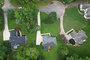 285 Mosby Woods Dr, Newnan, GA 30265 - Photo 4