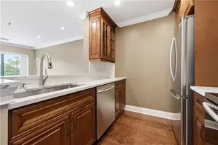 300 Johnson Ferry Rd, Sandy Springs, GA 30328 - Photo 12