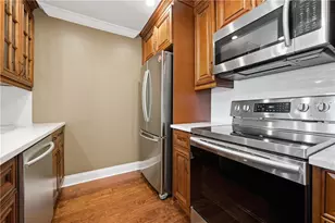 300 Johnson Ferry Rd, Sandy Springs, GA 30328 - Photo 14