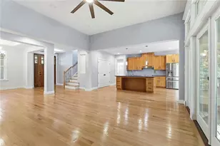 215 Kingswood Ln, Fayetteville, GA 30215 - Photo 10