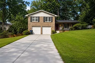4081 Longview Dr, Atlanta, GA 30341 - Photo 2