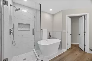 124 Chastain Way, Newnan, GA 30263 - Photo 2