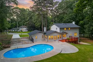 5004 Mountclaire Rd, Tucker, GA 30087 - Photo 2