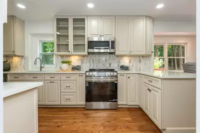 5004 Mountclaire Road, Tucker, GA 30087 - Photo 16