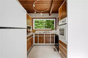 3522 Beachhill Dr, Atlanta, GA 30340 - Photo 18