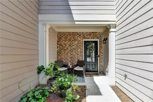 5880 Vista Brook Dr, Suwanee, GA 30024 - Photo 4
