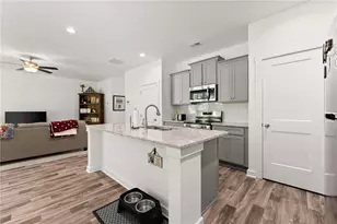 70 Edith Ct, Statham, GA 30666 - Photo 14