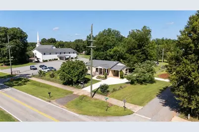 305 Jefferson Street, Statham, GA 30666 - Photo 24