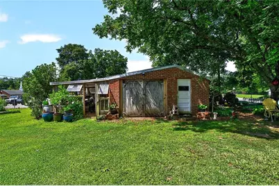 305 Jefferson Street, Statham, GA 30666 - Photo 22