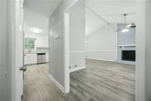 458 Hearth Pl, Lawrenceville, GA 30043 - Photo 2