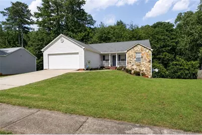802 Windsor Drive, Monroe, GA 30656 - Photo 2