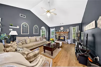 802 Windsor Drive, Monroe, GA 30656 - Photo 4