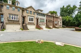 1953 Townsend Ct NE, Atlanta, GA 30329 - Photo 2