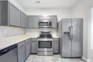 2626 Parrish Ct, Lithonia, GA 30038 - Photo 10