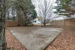 2167 Pixie Rose Ln, Loganville, GA 30052 - Photo 28