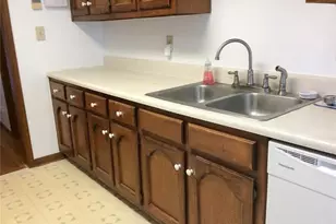 7090 Williamsburg Dr, Riverdale, GA 30274 - Photo 6
