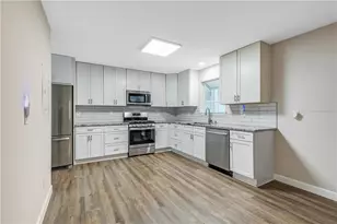 725 Anderson Walk, Marietta, GA 30062 - Photo 10