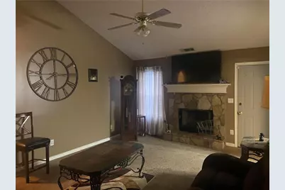 911 Castle Court, Monroe, GA 30656 - Photo 2