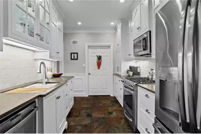 5241 Glenridge Drive, Atlanta, GA 30342 - Photo 8