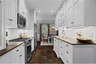 5241 Glenridge Drive, Atlanta, GA 30342 - Photo 6