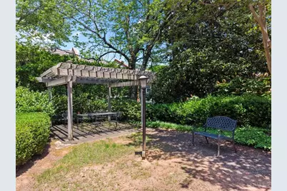 5241 Glenridge Drive, Atlanta, GA 30342 - Photo 36