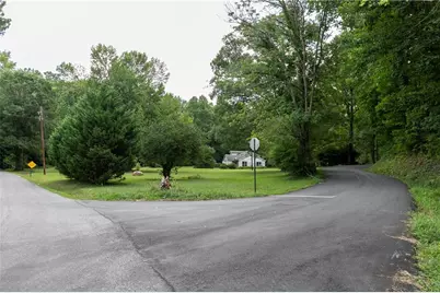 435 Hampton Road, Cedartown, GA 30125 - Photo 1