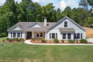 173 W Lake Blvd, Carrollton, GA 30116 - Photo 1