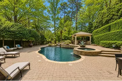 4966 Long Island Drive, Atlanta, GA 30327 - Photo 6