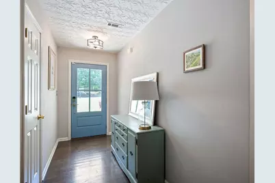 5238 Leecroft Drive, Buford, GA 30518 - Photo 4